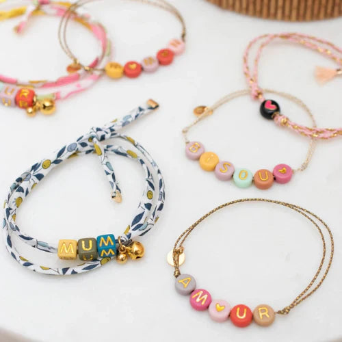 Bijoux pour enfant : comment choisir des bijoux sûrs, jolis et adaptés dès le plus jeune âge ?