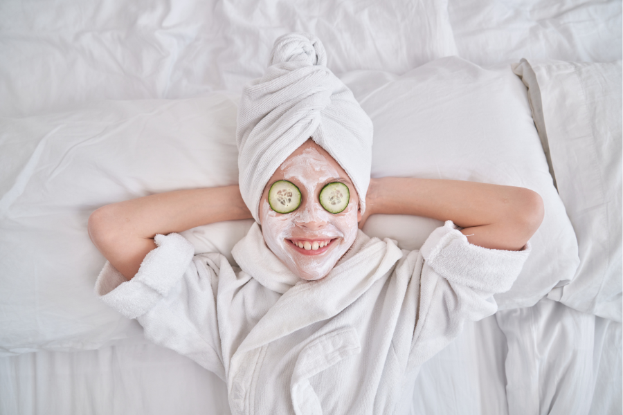 🧼 Soin visage pour enfant : à partir de quel âge, à quelle fréquence et comment bien choisir ?