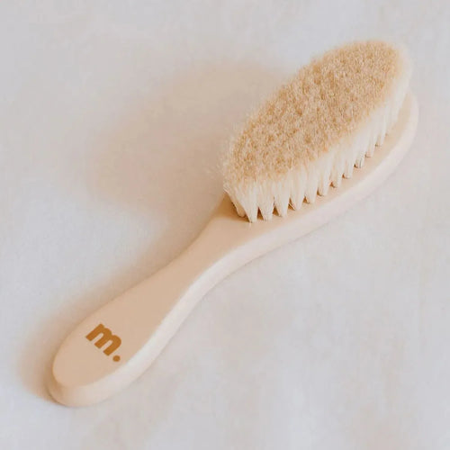 Brosse cheveux pour bebe 