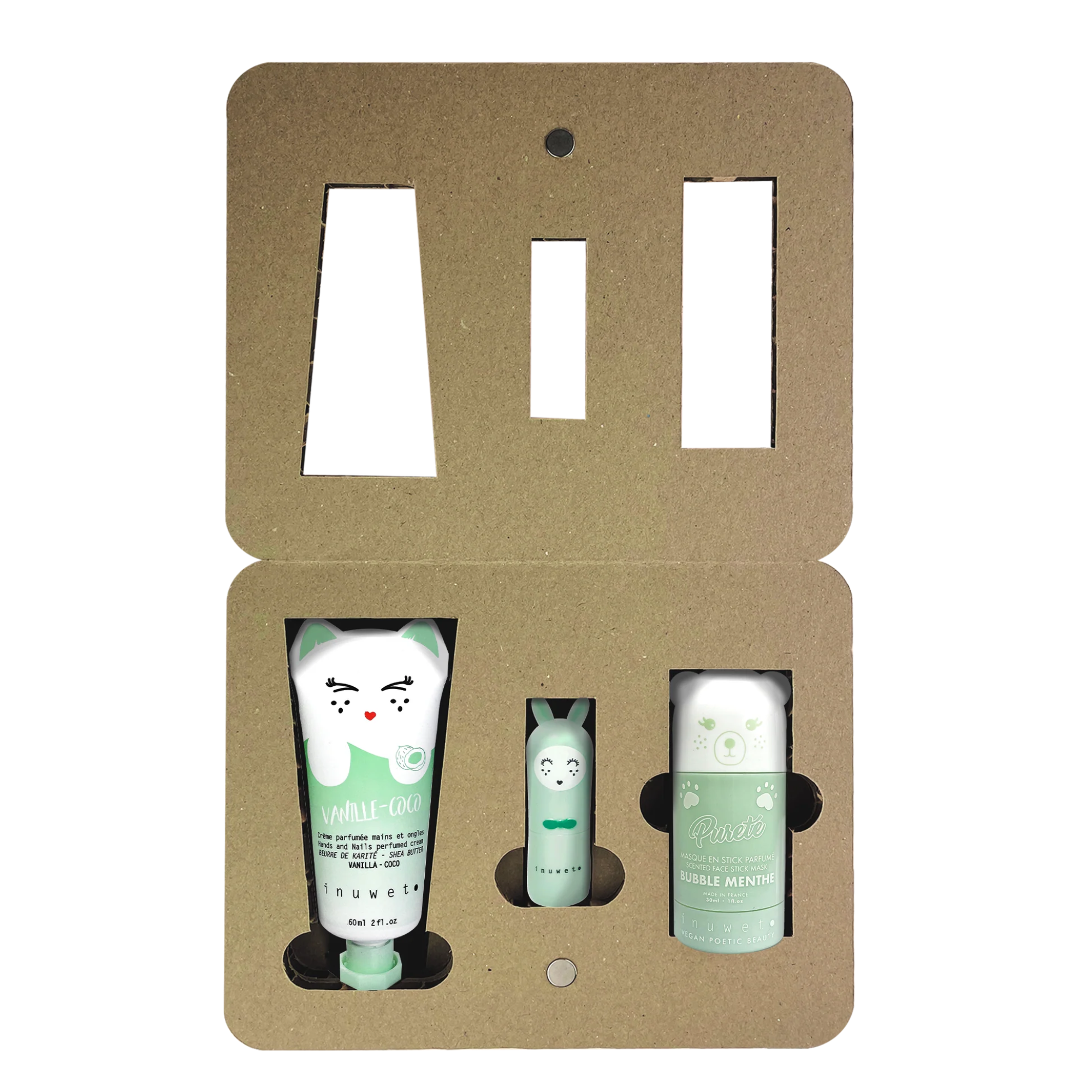 Intérieur du coffret Dream Set inuwet, coffret de soin pour les enfants composé d'une crème pour les main, d'un baume à lèvres et d'un masque en stick pour le visage