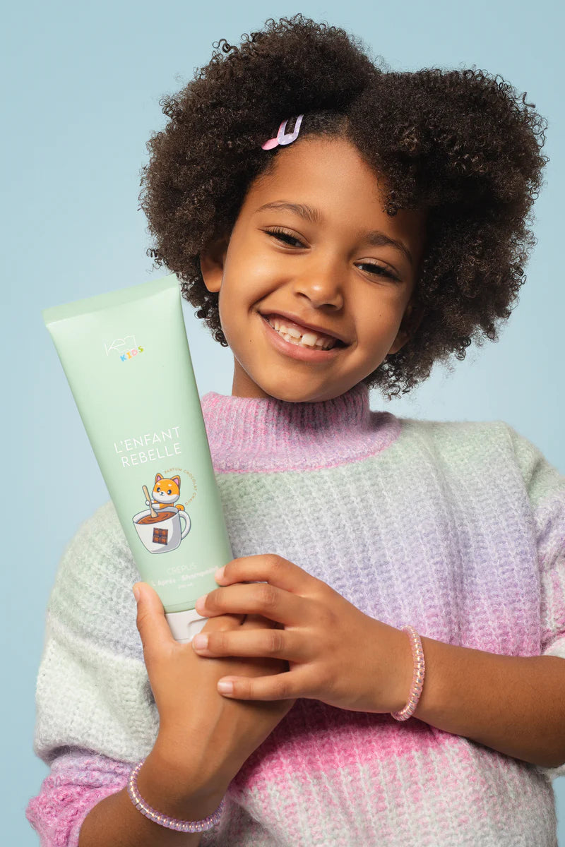 shampoing cheveux crepus avec petite fille kea kids 