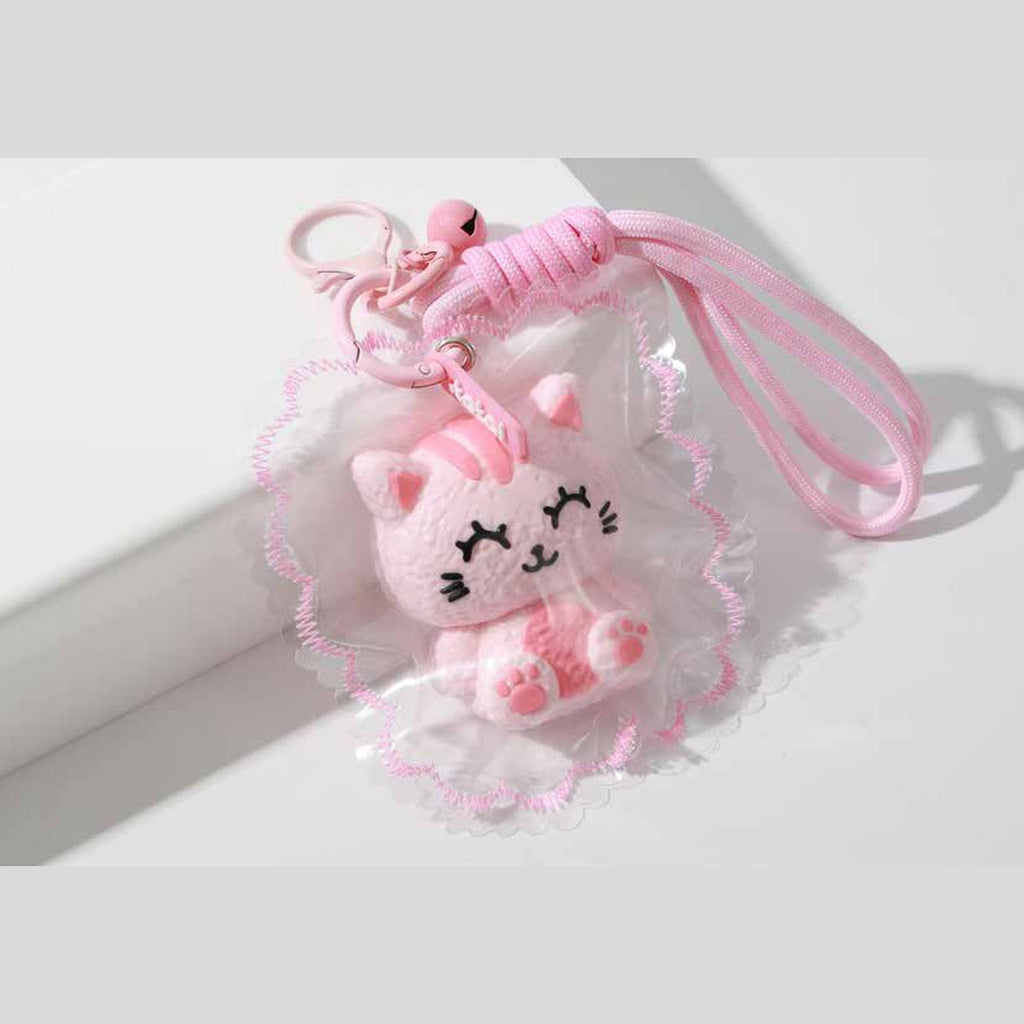 Porte-clés squishy chat rose de près